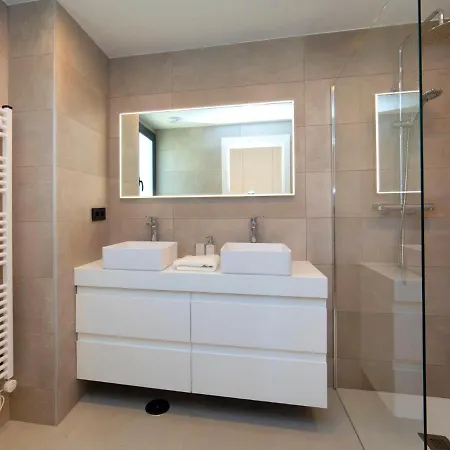 Alexia Ii By Interhome Calp